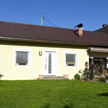 Ferienwohnung Stichauner Bodensdorf Kamer foto