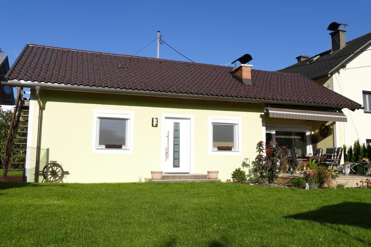 Ferienwohnung Stichauner Bodensdorf Kamer foto